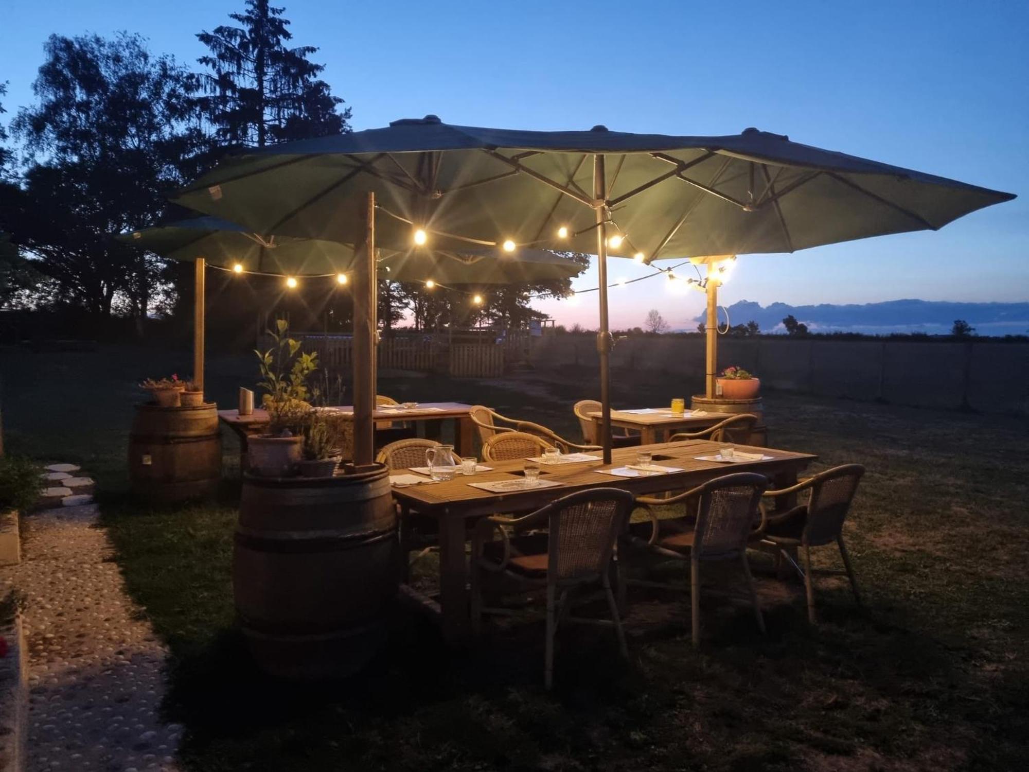 Le Chene D'Or Bed & Breakfast Marcheseuil Екстериор снимка