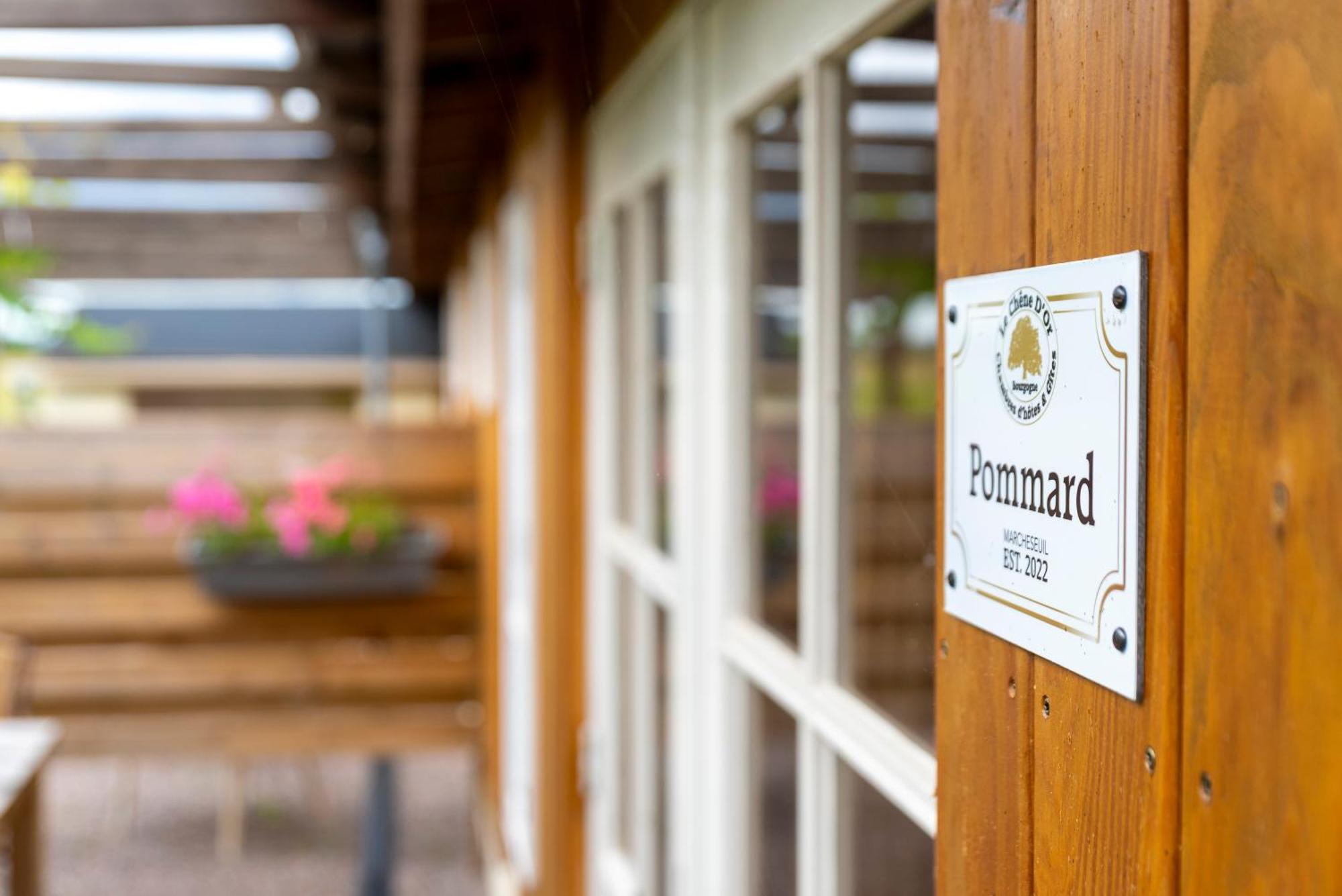 Le Chene D'Or Bed & Breakfast Marcheseuil Екстериор снимка